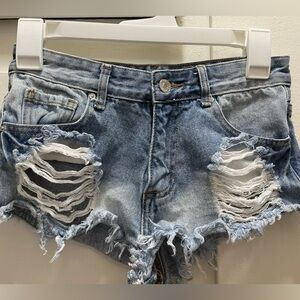 Forever 21 Distressed Denim Shorts Size 24